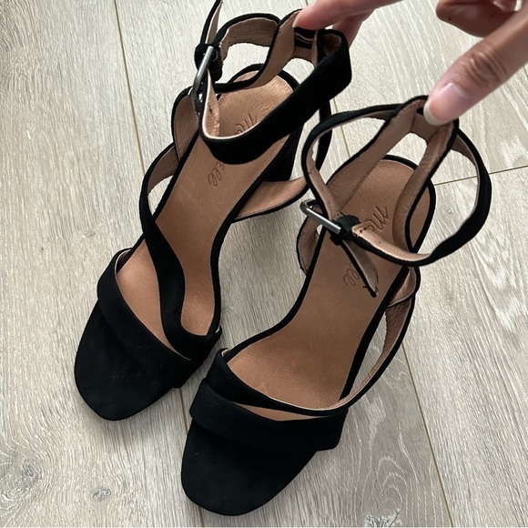 Madewell Heels Shoes The Liv Sandal Asymmetrical Open Toe in Suede Black 10 - Picture 2 of 10
